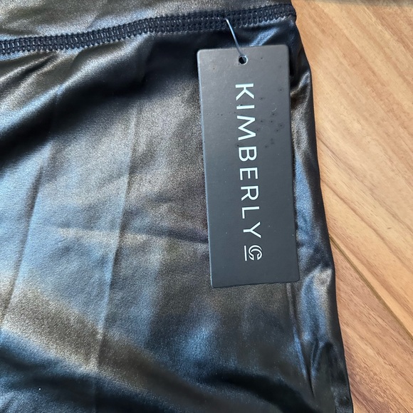 Kimberly C Black Faux Leather Leggings High Rise M NWT - Picture 5 of 9